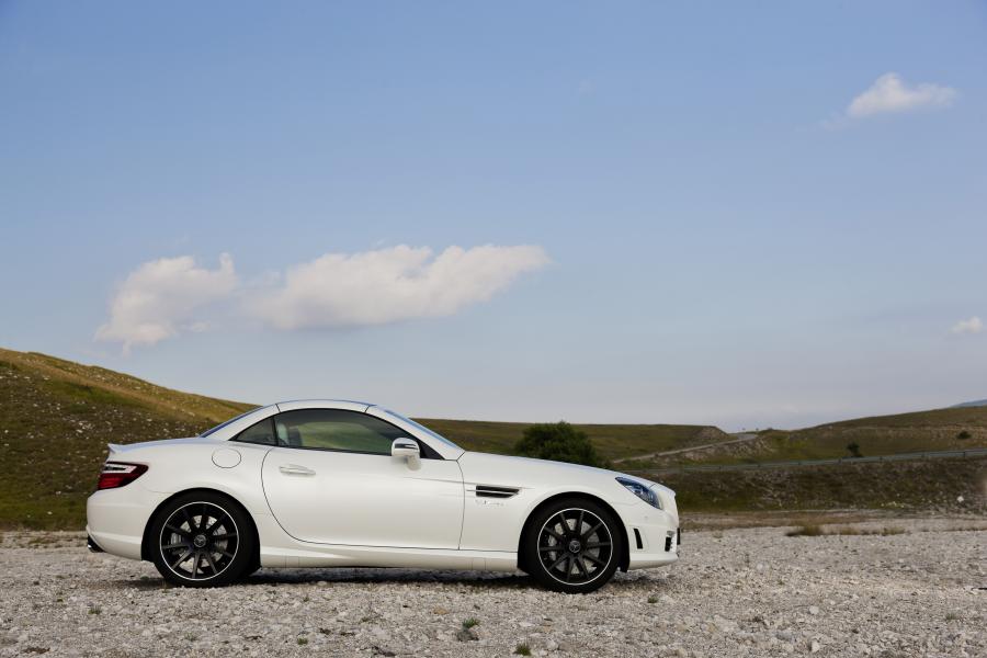  Mercedes-Benz SLK55 AMG 2011 года  (фото 27 из 34)